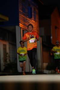 BIB: 1075, 50638
                            <button type="button" onclick="openModal(21742438)" class="btn btn-primary btn-sm float-right btn-popup" data-toggle="modal" data-target=".modal-high-quality">
                        <i class="fas fa-shopping-cart"></i> Add to Cart
                    </button>
                                            <button type="button" onclick="isThisMe(21742438, true)" class="btn btn-success btn-sm float-right btn-popup btn-isme hidden" data-toggle="tooltip" data-placement="bottom" title="นี่คือรูปของคุณใช่ไหม คลิกที่นี่เพื่อเอาเข้าอัลบั้ม">
                        <i class="fas fa-plus"></i> Add to album
                    </button>
                    <button type="button" onclick="isThisMe(21742438, false)" class="btn btn-warning btn-sm float-right btn-popup btn-isnotme hidden">
                        <i class="fas fa-ban"></i> Remove from album
                    </button>